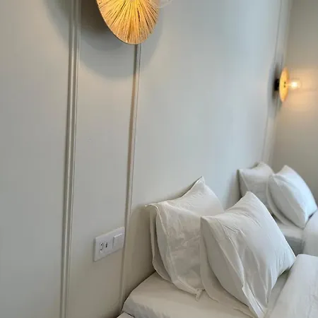 House- Luxe House, Prime Location Near Puerto Marina&beach *